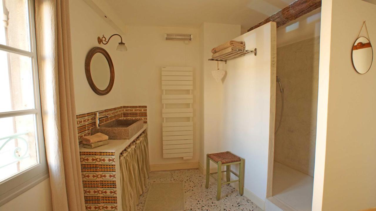 Appartement Au coin de la Roquette à Arles Extérieur photo