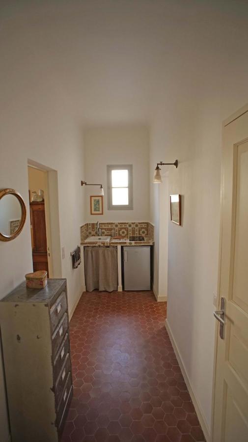 Appartement Au coin de la Roquette à Arles Extérieur photo